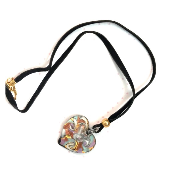 Vintage necklace.  Glass heart on velvet ribbon.  Renaissance or Romantic look. - Picture 1 of 4